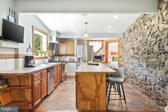 277 W BALTIMORE PIKE, Media, PA 19063