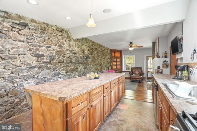 277 W BALTIMORE PIKE, Media, PA 19063