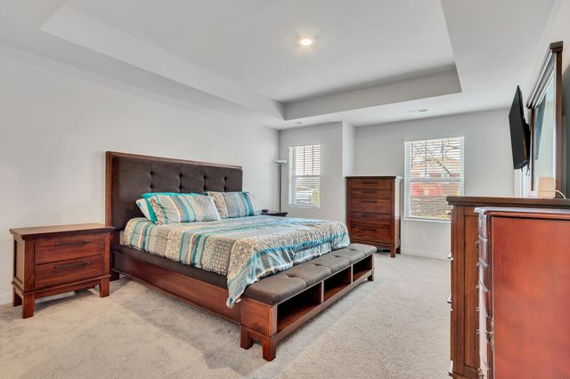 2736 Fordham St, Columbia, TN 38401