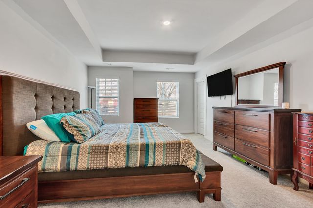 2736 Fordham St, Columbia, TN 38401