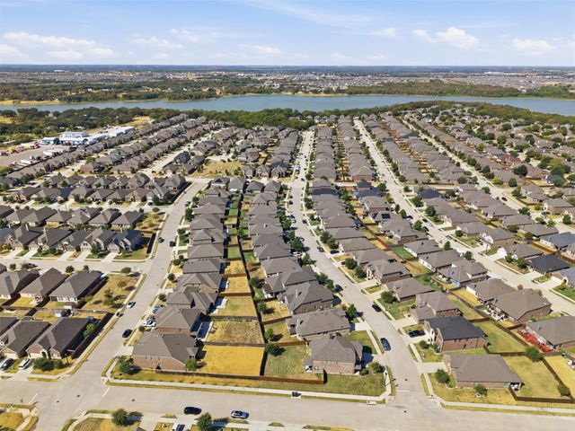 1112 Lake Cypress Lane, Little Elm, TX 75068