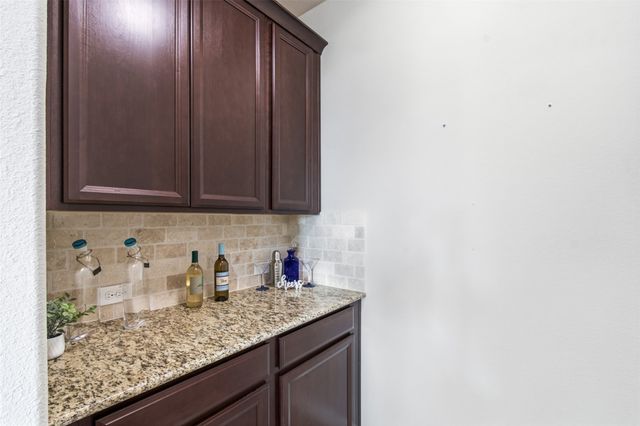 1112 Lake Cypress Lane, Little Elm, TX 75068