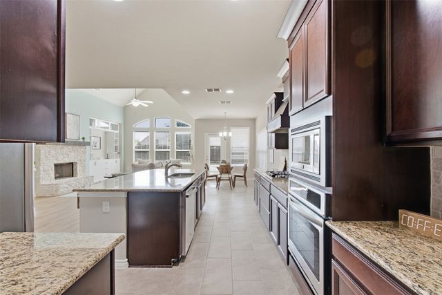 1112 Lake Cypress Lane, Little Elm, TX 75068