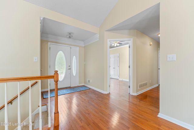 4702 Chenoweth Run Rd, Louisville, KY 40299