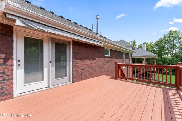 4702 Chenoweth Run Rd, Louisville, KY 40299