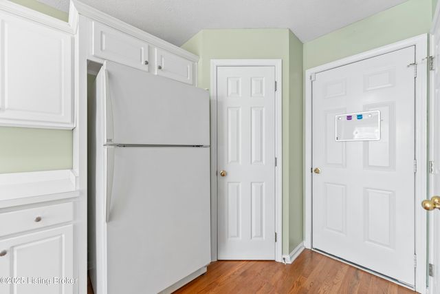 4702 Chenoweth Run Rd, Louisville, KY 40299