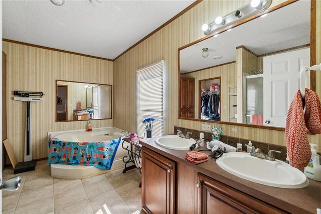 10250 E Post Oak Road, Noble, OK 73068