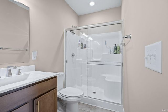 9845 Monte Way, Newburgh, IN 47630