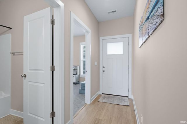 9845 Monte Way, Newburgh, IN 47630