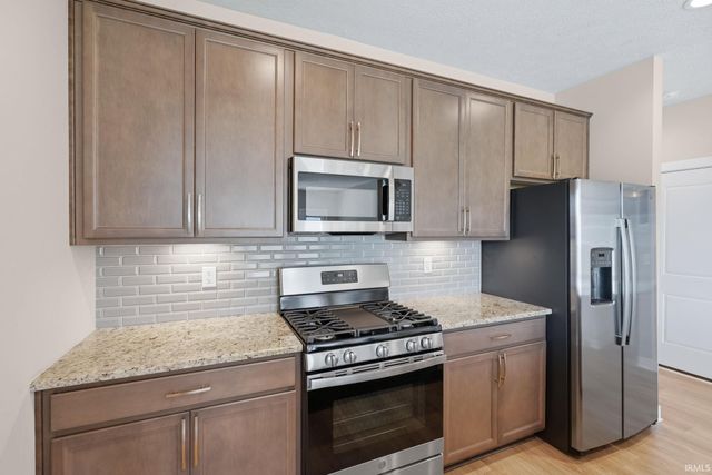 9845 Monte Way, Newburgh, IN 47630