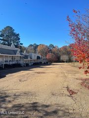 2941 Terry Road, Jackson, MS 39212