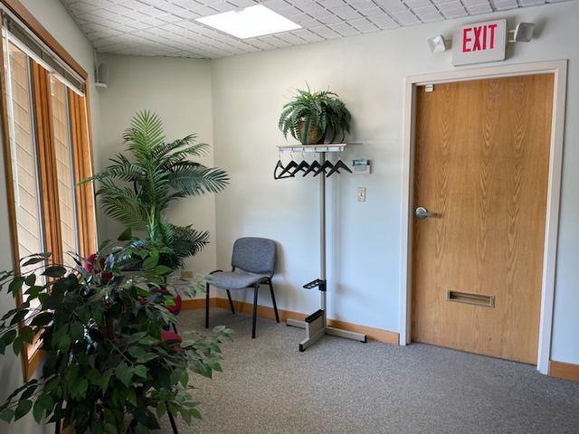 472 N McLean Boulevard 201-202, Elgin, IL 60123