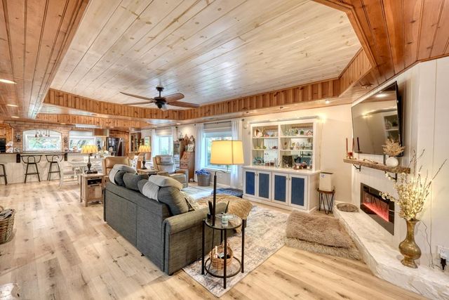 710 Town Mountain Road, Hayesville, NC 28904