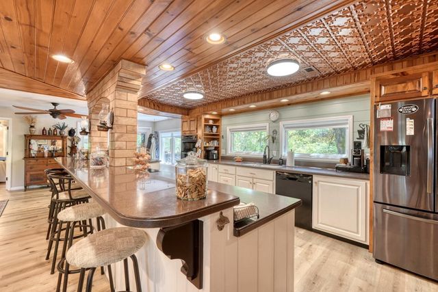 710 Town Mountain Road, Hayesville, NC 28904