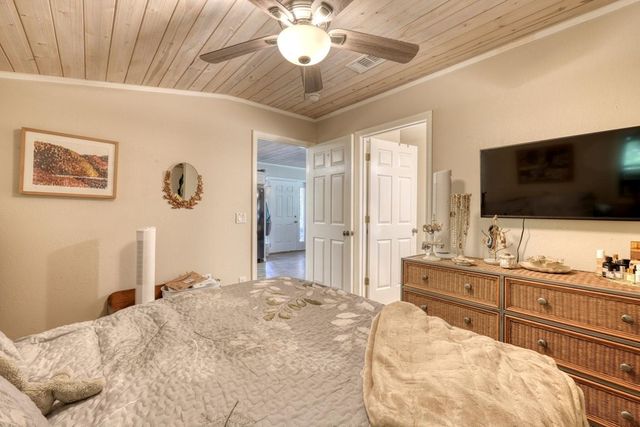 710 Town Mountain Road, Hayesville, NC 28904