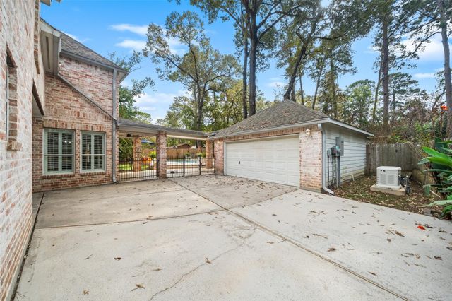 14123 Spring Pines Drive, Tomball, TX 77375