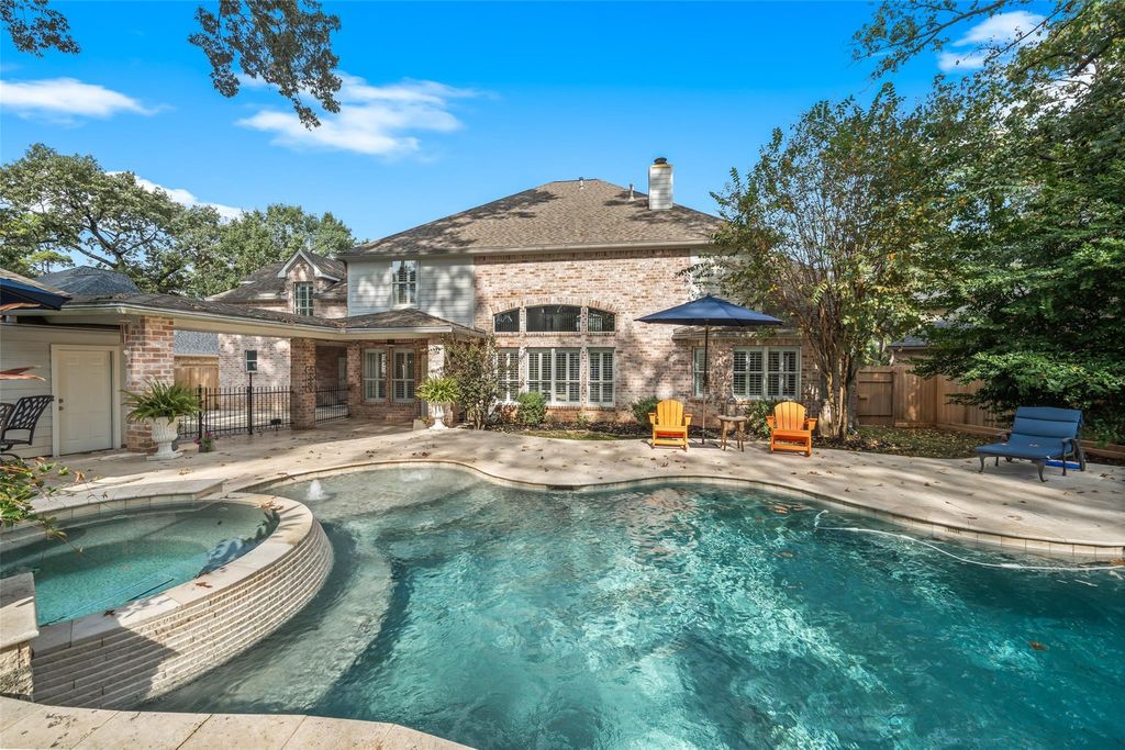 14123 Spring Pines Drive, Tomball, TX 77375