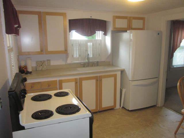 223 Post Road, Greenland, NH 03840