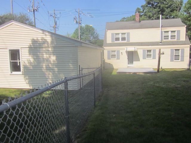 223 Post Road, Greenland, NH 03840