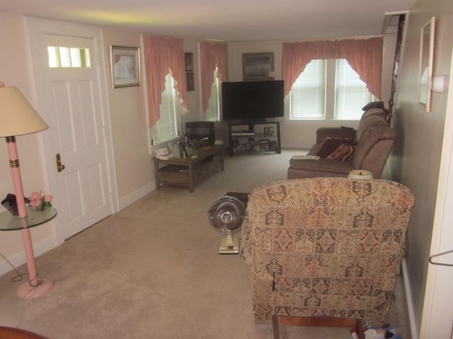 223 Post Road, Greenland, NH 03840