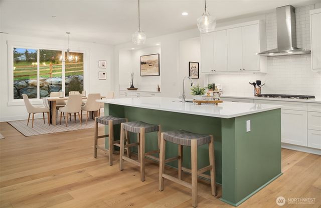 21609 Poplar Way, Brier, WA 98036