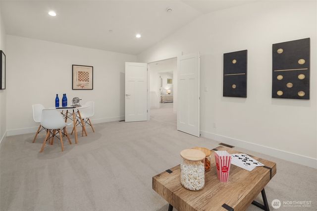 21609 Poplar Way, Brier, WA 98036