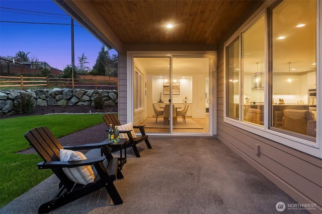 21609 Poplar Way, Brier, WA 98036