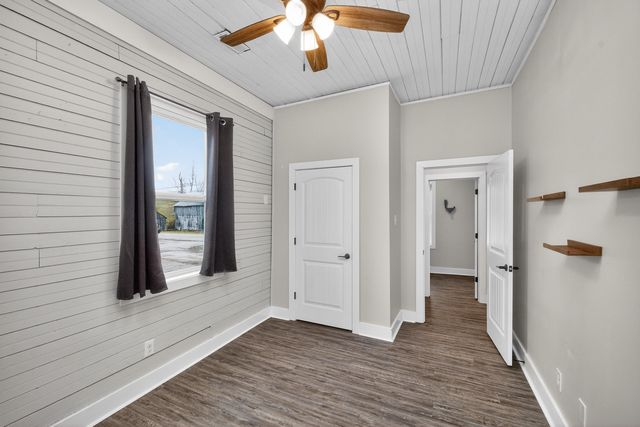 2890 Sulphur Well Pike, Nicholasville, KY 40356