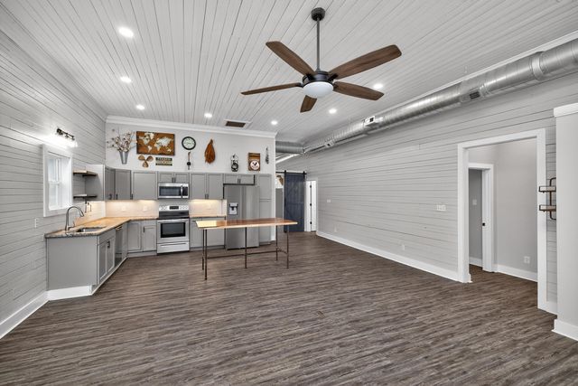 2890 Sulphur Well Pike, Nicholasville, KY 40356