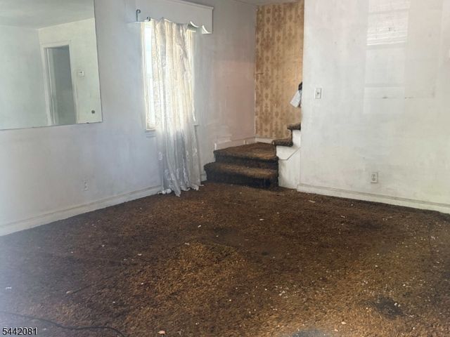72 Hanford St, Newark City, NJ 07114