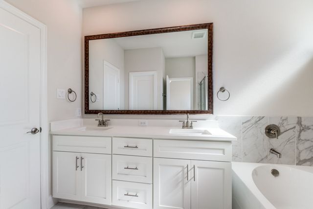 11692 Chepstow Crescent Court, Frisco, TX 75035