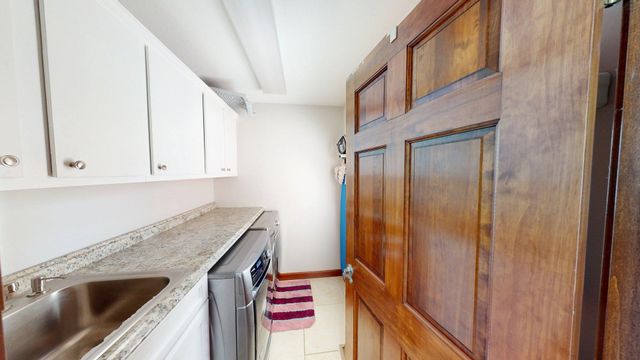 136 Glenwood Lane, Hurricane, WV 25526