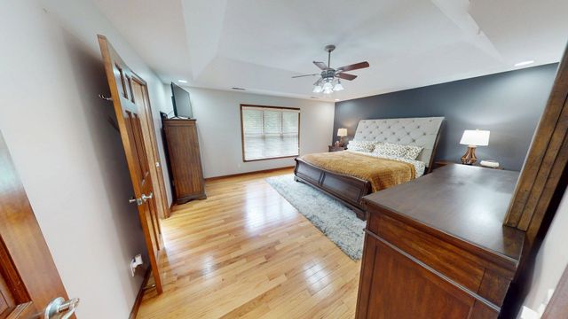 136 Glenwood Lane, Hurricane, WV 25526