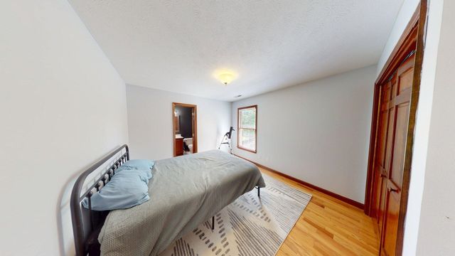 136 Glenwood Lane, Hurricane, WV 25526