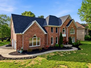 136 Glenwood Lane, Hurricane, WV 25526