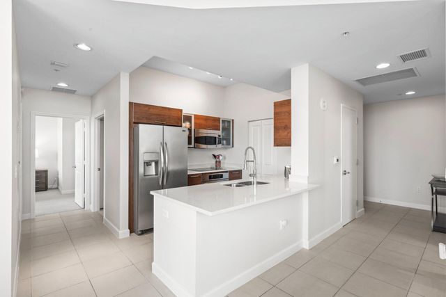 480 Hibiscus Street Unit 523, West Palm Beach, FL 33401