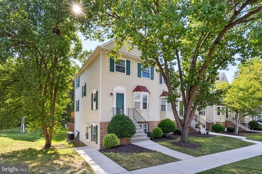 16324 TACONIC CIR, Dumfries, VA 22025