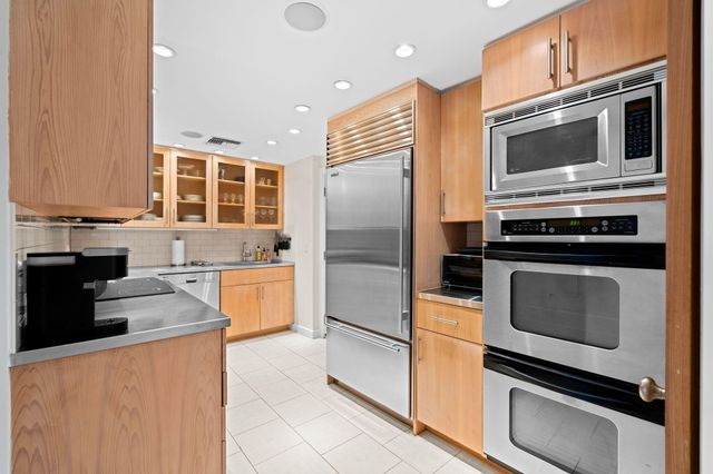 315 S Lake Drive 3d, Palm Beach, FL 33480