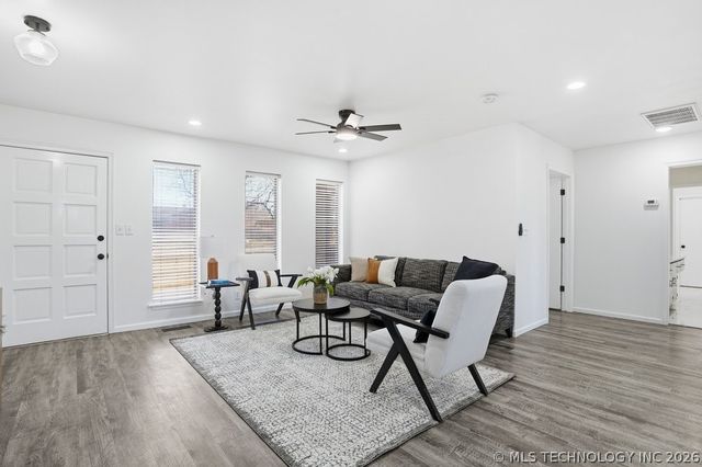 12910 S 123rd East Avenue, Broken Arrow, OK 74011