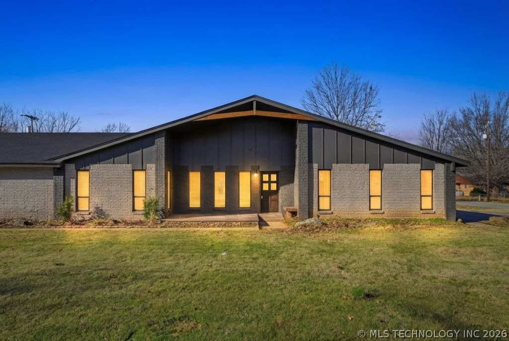 12910 S 123rd East Avenue, Broken Arrow, OK 74011