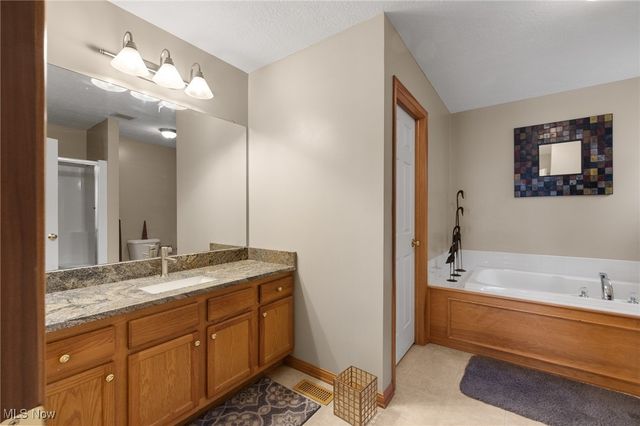 70 Filly Lane, Northfield, OH 44067