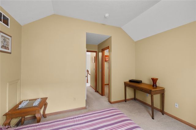 70 Filly Lane, Northfield, OH 44067