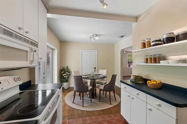 2805 S MANHATTAN AVENUE, Tampa, FL 33629