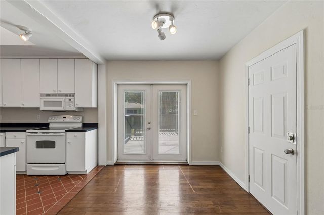 2805 S MANHATTAN AVENUE, Tampa, FL 33629