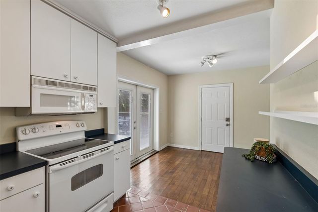 2805 S MANHATTAN AVENUE, Tampa, FL 33629