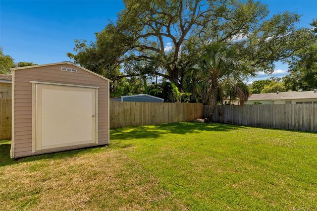 2805 S MANHATTAN AVENUE, Tampa, FL 33629