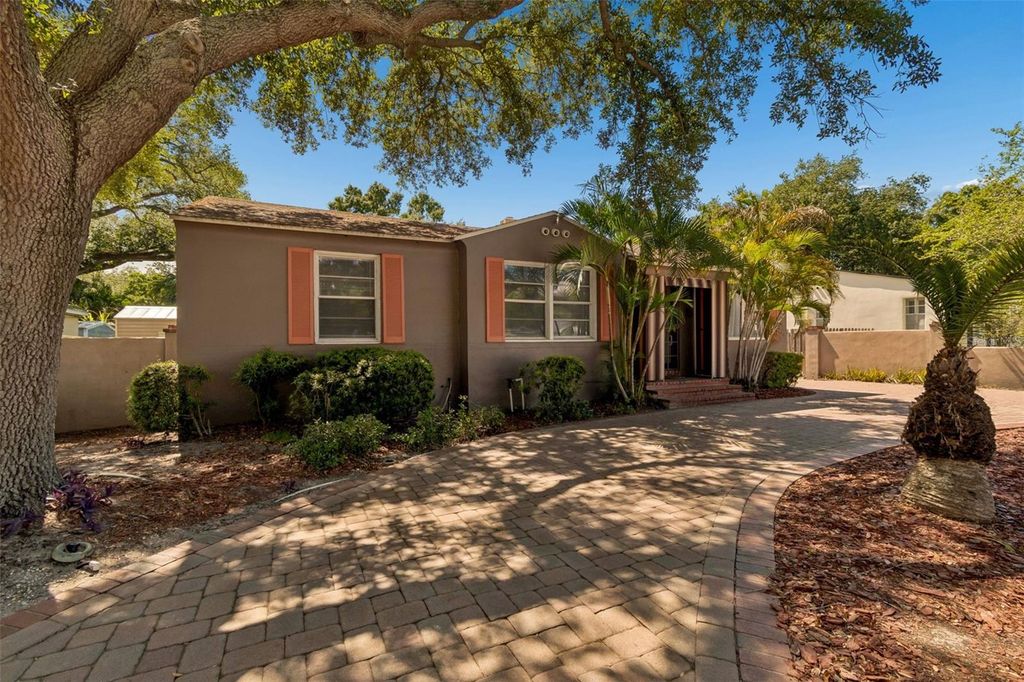 2805 S MANHATTAN AVENUE, Tampa, FL 33629