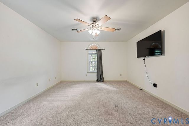 13624 Thornhill Pl, Chester, VA 23836