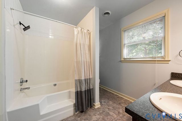 13624 Thornhill Pl, Chester, VA 23836