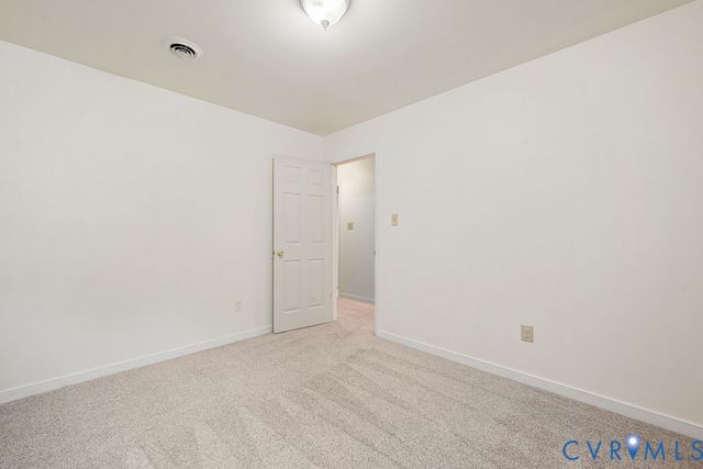 13624 Thornhill Pl, Chester, VA 23836